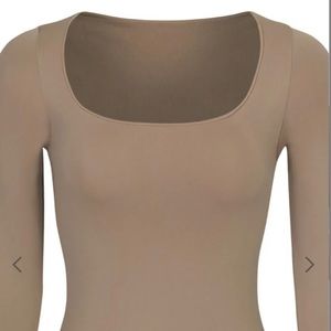 SKIMS Essential Long Sleeve Scoop Neck Bodysuit in Desert. Brand new, in box.